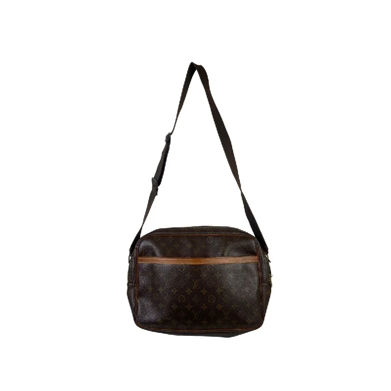 Louis Vuitton Reporter Monogram Canvas