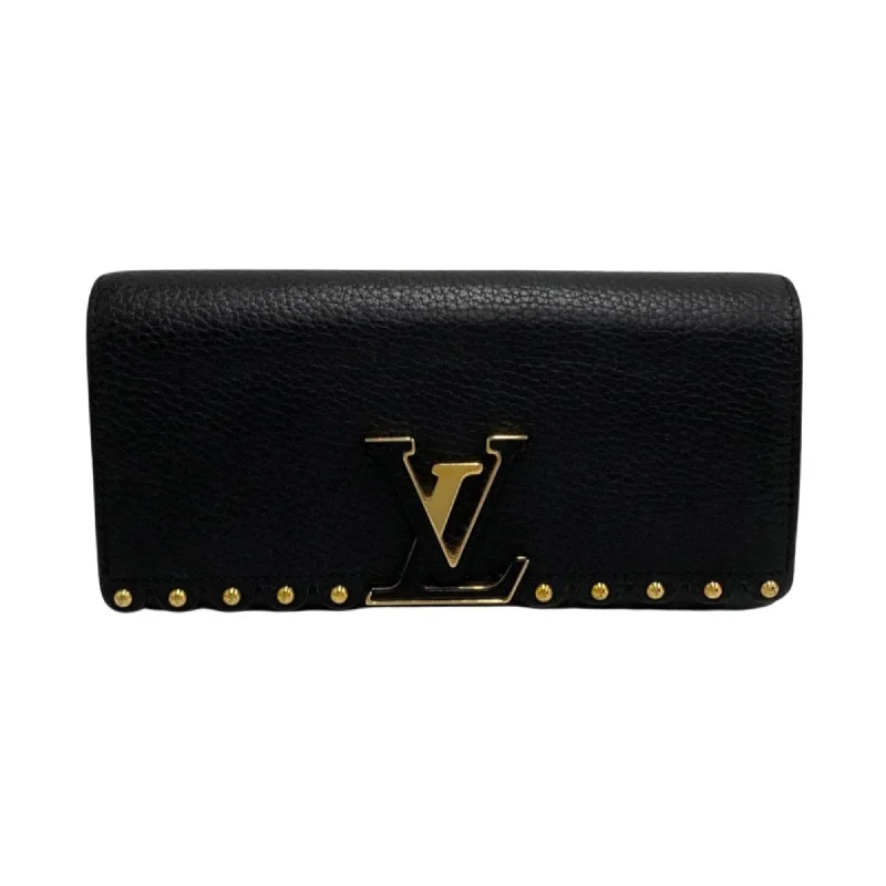 LOUIS VUITTON Capucines Wallet