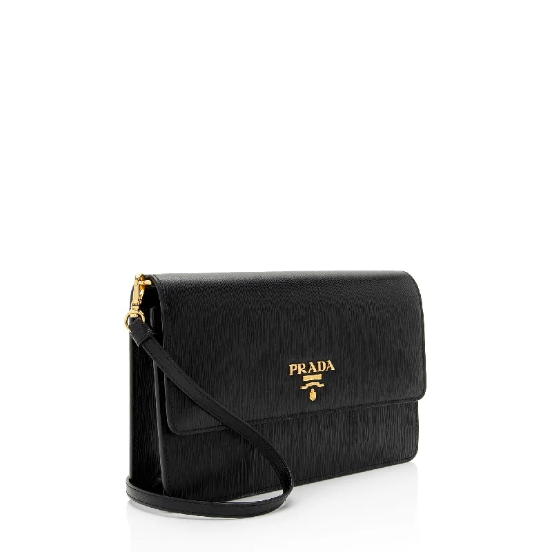 Prada Vitello Move Mini Wallet on Chain mz8ytX